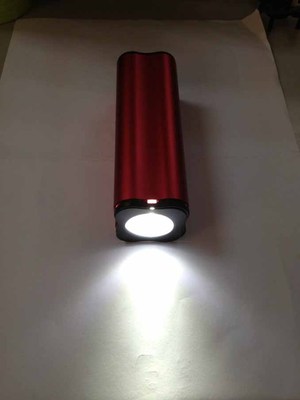 四节18650电池，强灯