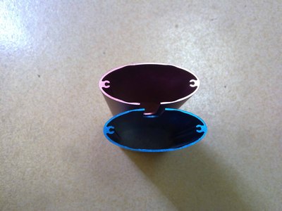 装两节18650电池